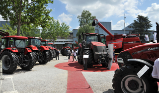 DAN CASE IH NA ŠTANDU TITAN MACHINERY